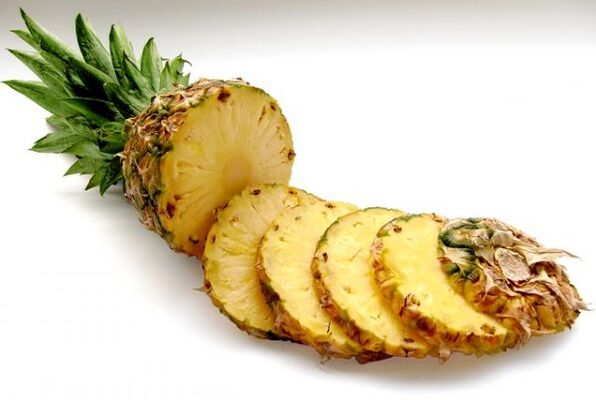 Ananás je potravina, ktorá vám pomôže schudnúť. 